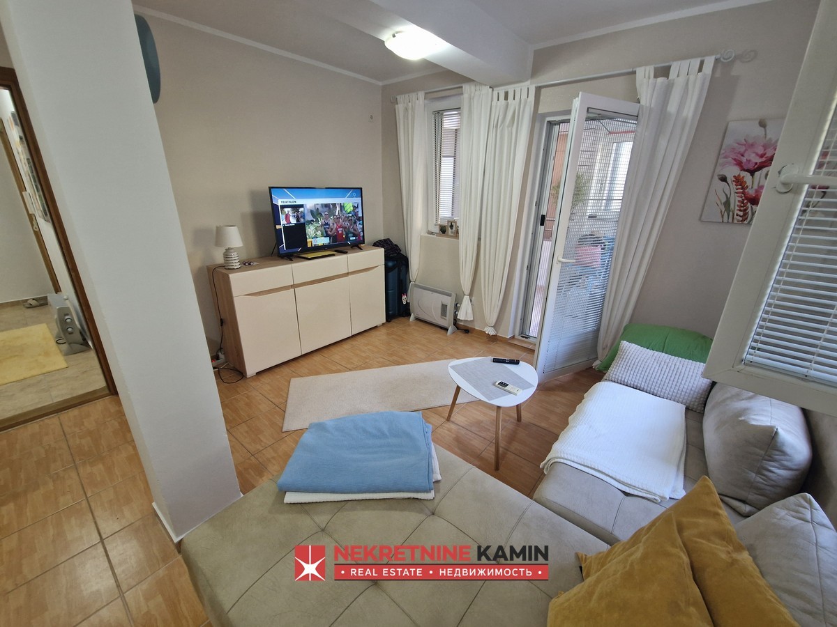 Furnished One-Bedroom Apartment with Terrace and Garage, Seoce, Budva